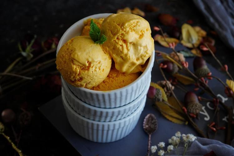 Homemade Mango Ice Cream - Ice Cream Recipe