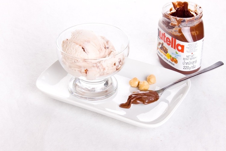 Homemade Strawberry Vanilla Ice Cream with Nutella Recipe